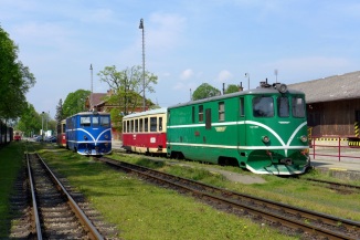 lokomotywa T47 i wagon Balm/u w składzie poc. Os 208 do Obrataňa na stacji Jindřichův Hradec, 2.05.2014.